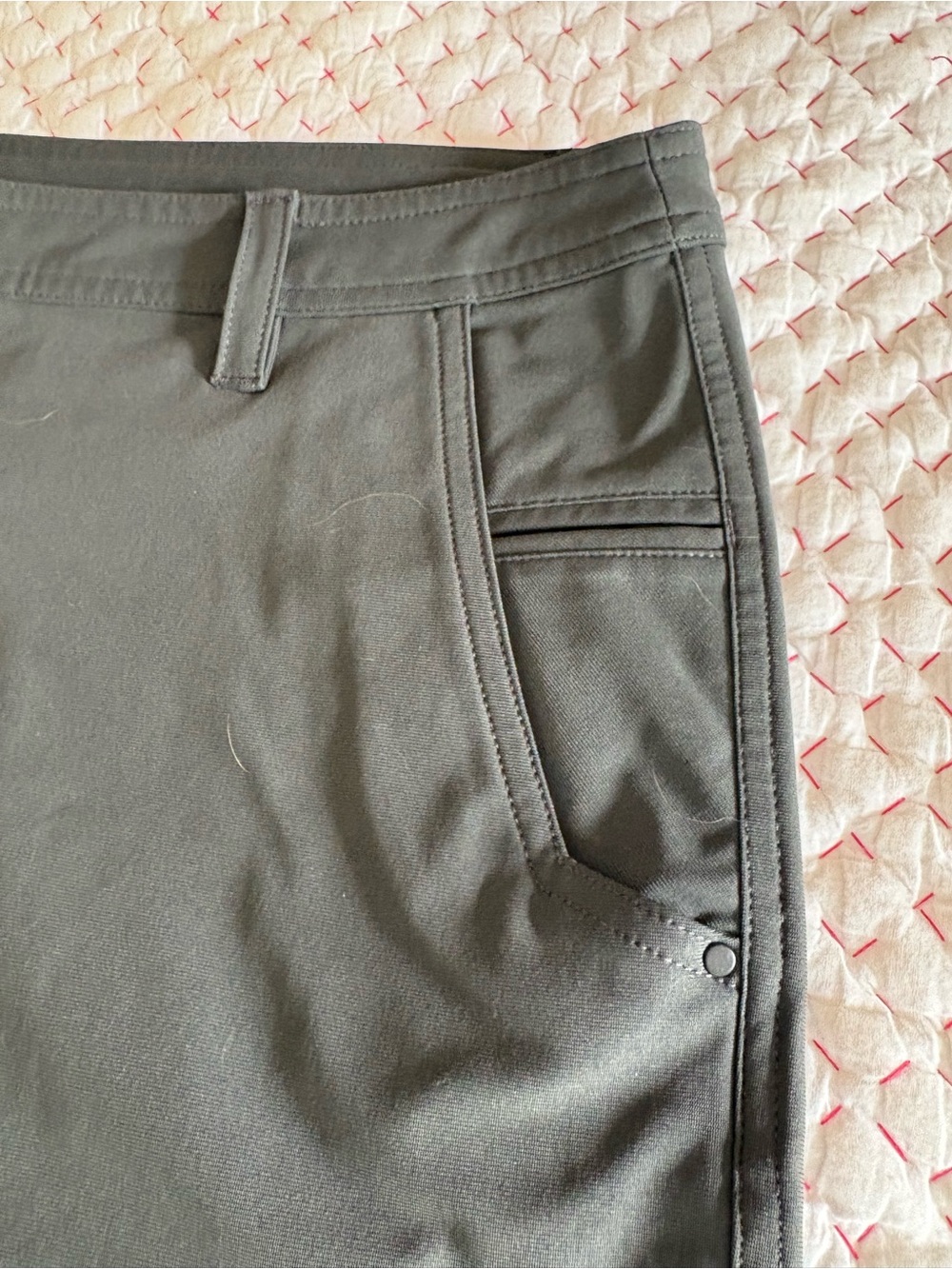 Lululemen Men's Black Performance Shorts- Five pockets - Picture 8 of 8